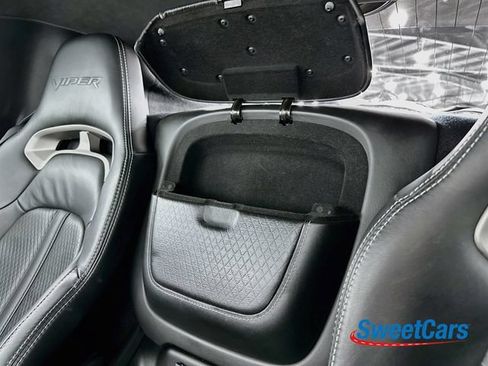 Used 2013 SRT Viper GTS w/ GTS Laguna Interior Pkg RWD image 28