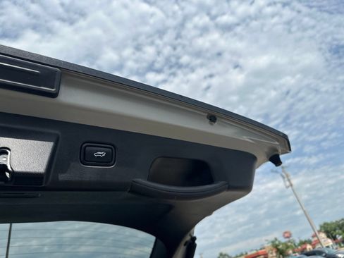 Used 2023 Hyundai Tucson Limited AWD/4WD image 30