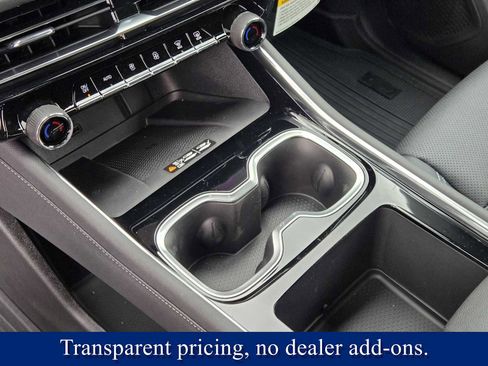 New 2026 Chevrolet Traverse LT w/ Midnight/Sport Edition FWD image 29