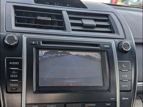 Used 2012 Toyota Camry XLE w/ Leather Pkg FWD image 12