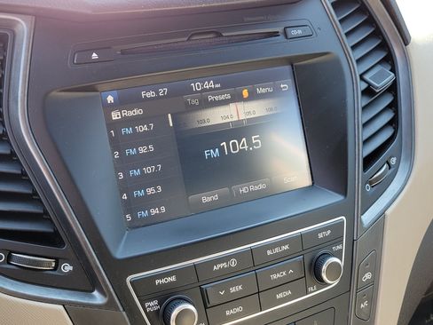 Used 2017 Hyundai Santa Fe Sport image 25