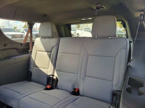New 2026 GMC Yukon XL Elevation image 27