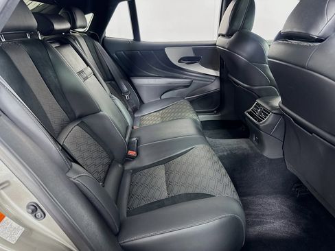 Used 2022 Lexus LS 500 F Sport image 36