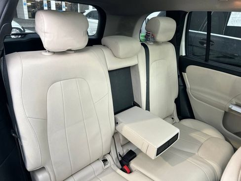 Used 2023 Mercedes-Benz GLB 250 image 46