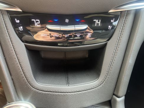 Used 2025 Cadillac XT5 Premium Luxury w/ Technology Package image 31