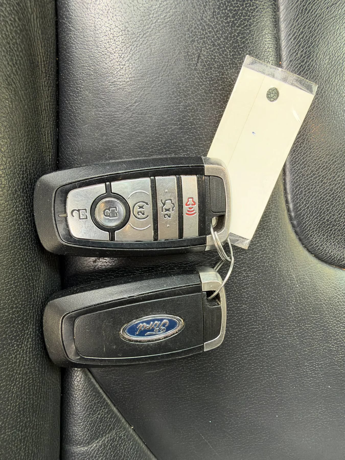 Used 2019 Ford Edge Titanium FWD image 40