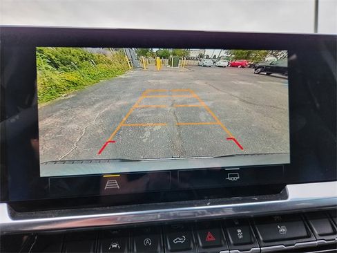 Used 2025 Chevrolet Silverado 1500 LT w/ Protection Package image 26