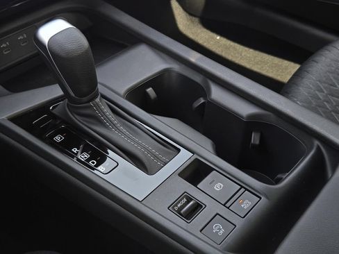 New 2027 Nissan Sentra SV w/ Floor Mat Package FWD image 20