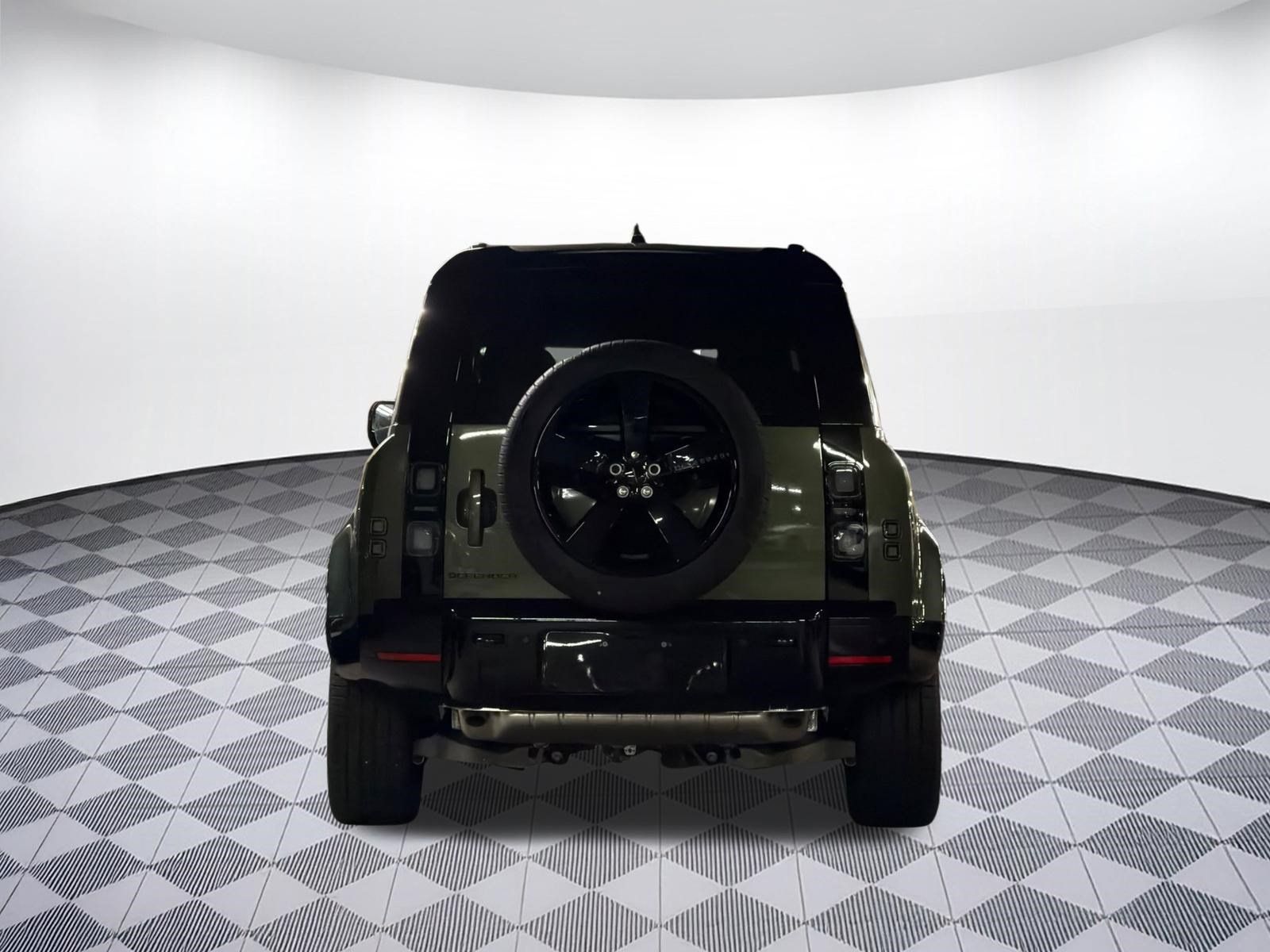 New 2026 Land Rover Defender 110 X-Dynamic SE AWD/4WD image 10