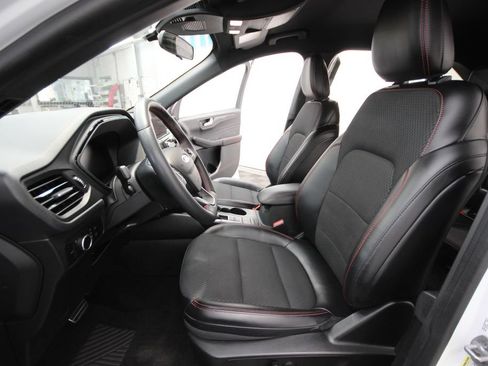 Used 2023 Ford Escape ST-Line AWD/4WD image 13