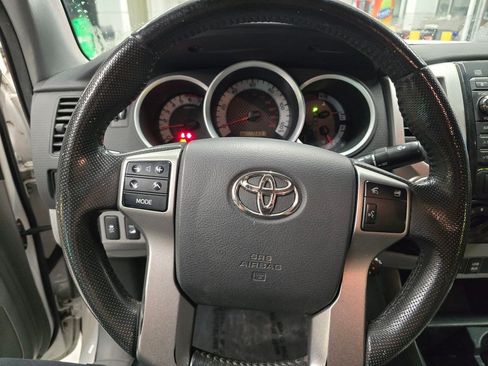 Used 2012 Toyota Tacoma 4x4 Double Cab w/ TRD Off-Road Pkg image 19