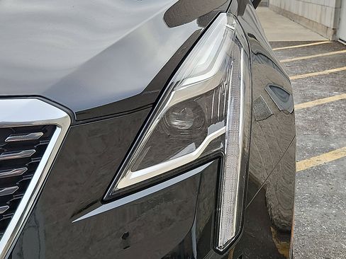 Certified 2023 Cadillac XT5 Premium Luxury image 9