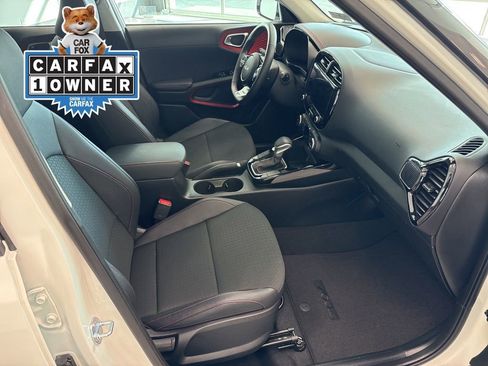 Used 2025 Kia Soul GT-Line FWD image 19