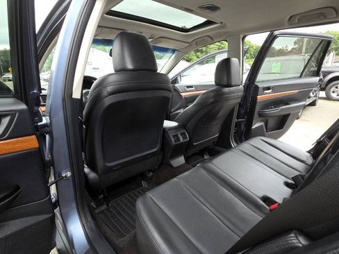 Used 2013 Subaru Outback 2.5i Limited w/ Moonroof Pkg AWD/4WD image 34
