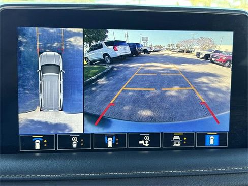 Used 2021 GMC Yukon XL AT4 w/ AT4 Premium Package image 30