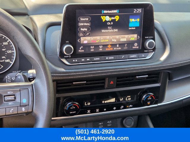 Used 2024 Nissan Rogue SV FWD image 23