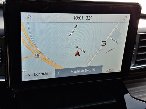 Used 2021 Ford Explorer Limited w/ Equipment Group 301A image 19