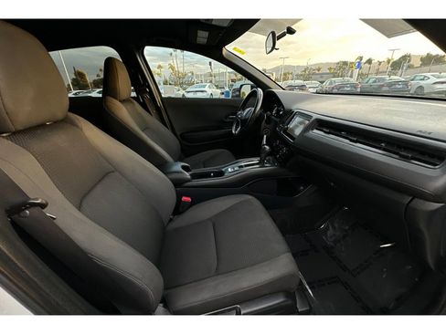 Certified 2022 Honda HR-V Sport image 19