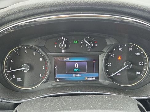 Used 2021 Buick Encore Preferred image 9