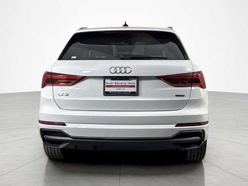 Used 2022 Audi Q3 2.0T Premium image 4