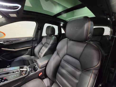 New 2026 Porsche Macan GTS image 5