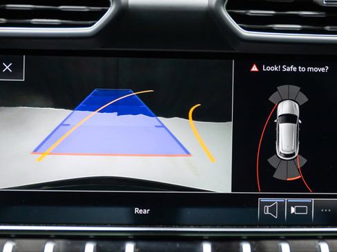 Used 2021 Lamborghini Urus image 16