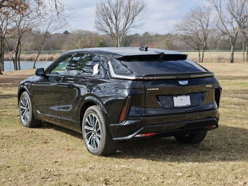 New 2026 Cadillac Lyriq Sport image 4