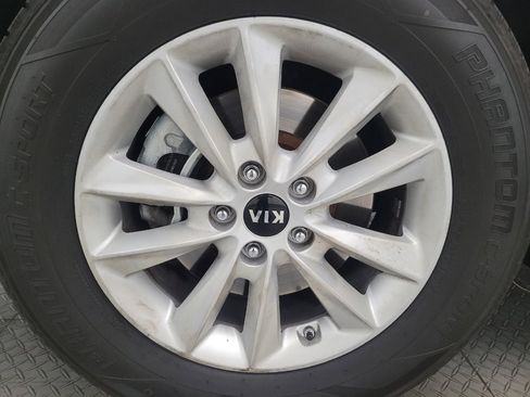 Used 2019 Kia Sorento LX w/ Option Group 020 image 31