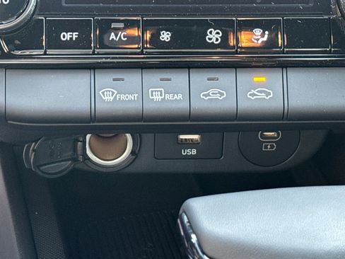 New 2025 Hyundai Elantra Sport FWD image 33