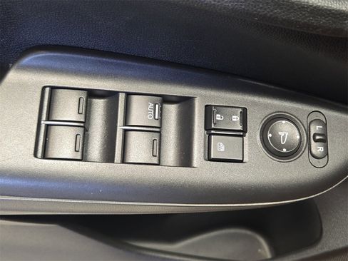 Used 2016 Honda Fit EX image 27