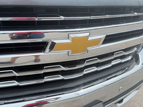 Used 2021 Chevrolet Silverado 1500 LTZ w/ LTZ Premium Package AWD/4WD image 37