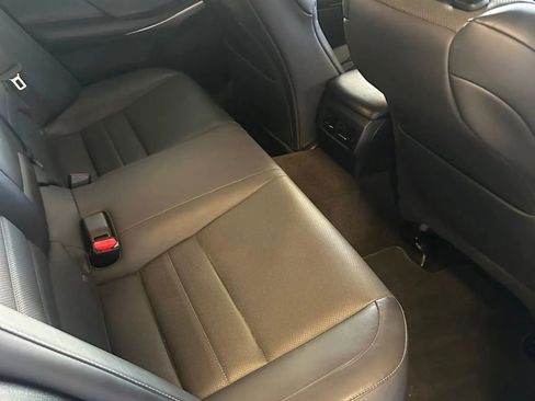 Used 2020 Lexus IS 300 F Sport w/ F Sport Package image 15