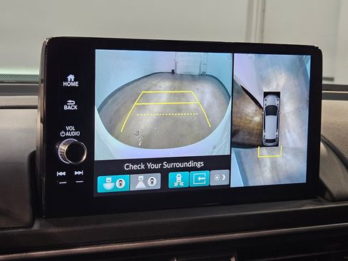 Used 2025 Honda Pilot Black Edition image 31