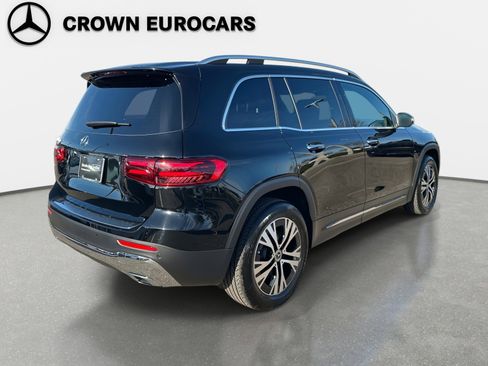 Used 2025 Mercedes-Benz GLB 250 image 4