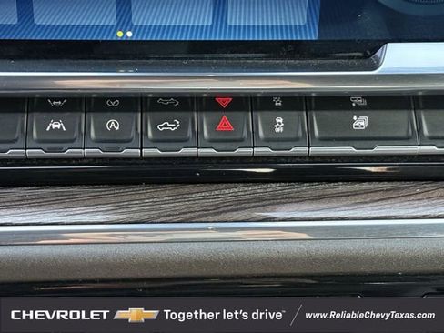 Certified 2025 Chevrolet Silverado 1500 LT image 24