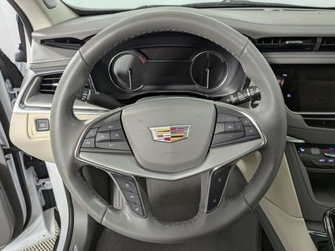 Used 2023 Cadillac XT5 Premium Luxury image 20