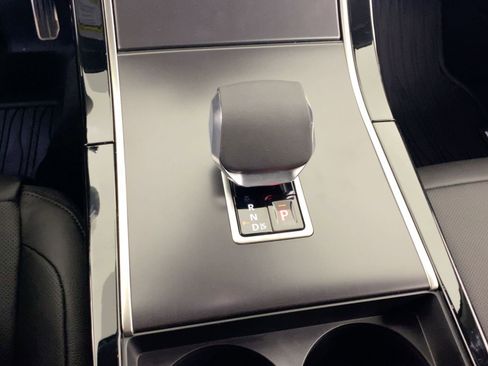 Used 2026 Land Rover Range Rover Velar Dynamic SE image 25