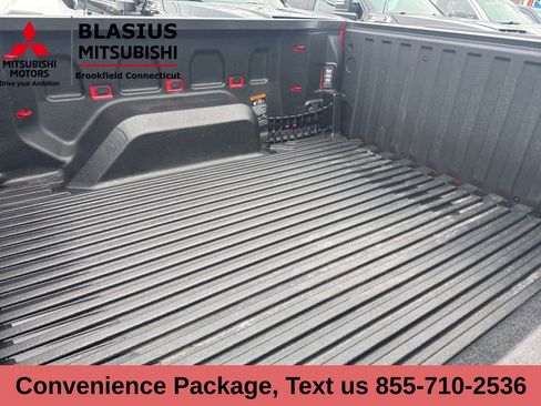 Used 2024 Chevrolet Silverado 1500 LT image 11