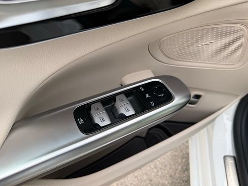 Used 2026 Mercedes-Benz C 300 4MATIC Sedan image 19