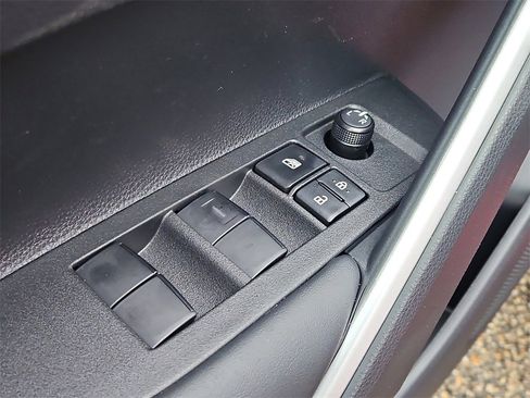 New 2026 Toyota Corolla Cross LE image 19