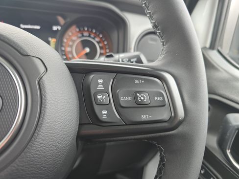 New 2026 Jeep Wrangler Unlimited Sport w/ Convenience Group AWD/4WD image 21