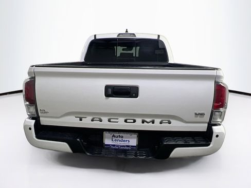 Used 2021 Toyota Tacoma TRD Sport image 6