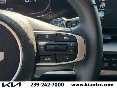 Used 2023 Kia Sportage EX FWD image 24