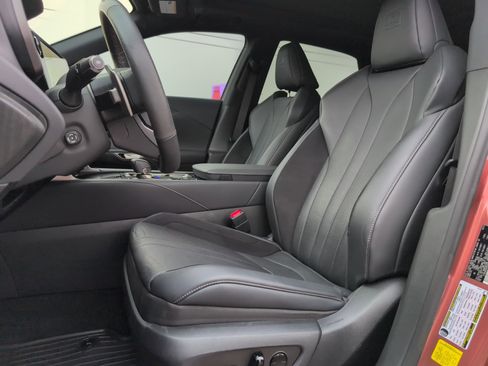 Used 2024 Lexus RX 500h F Sport image 10