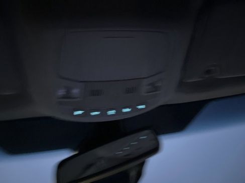 Used 2019 Ford Edge SEL w/ Cold Weather Package image 18