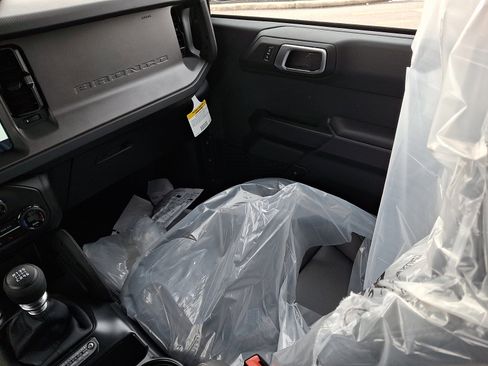 New 2026 Ford Bronco Big Bend w/ Sasquatch Package image 9