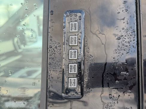 Used 2018 Ford F150 XLT w/ Equipment Group 301A Mid image 10