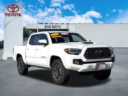 Certified 2022 Toyota Tacoma TRD Sport image 4