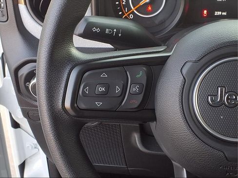 New 2025 Jeep Gladiator Sport image 5