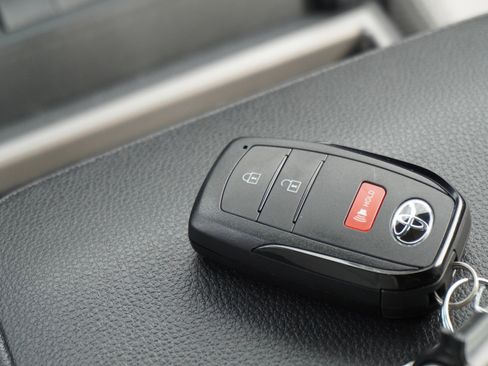 New 2026 Toyota 4Runner SR5 image 17